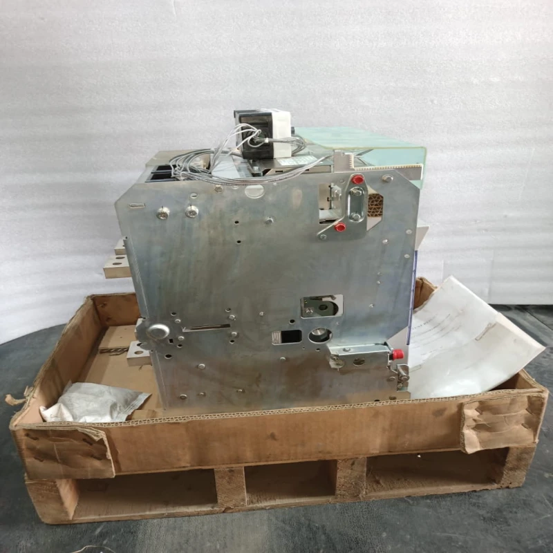 Allen-Bradley 1746-OB16 SLC 500 16-Point 24V DC Source Output Module thumbnail 7145